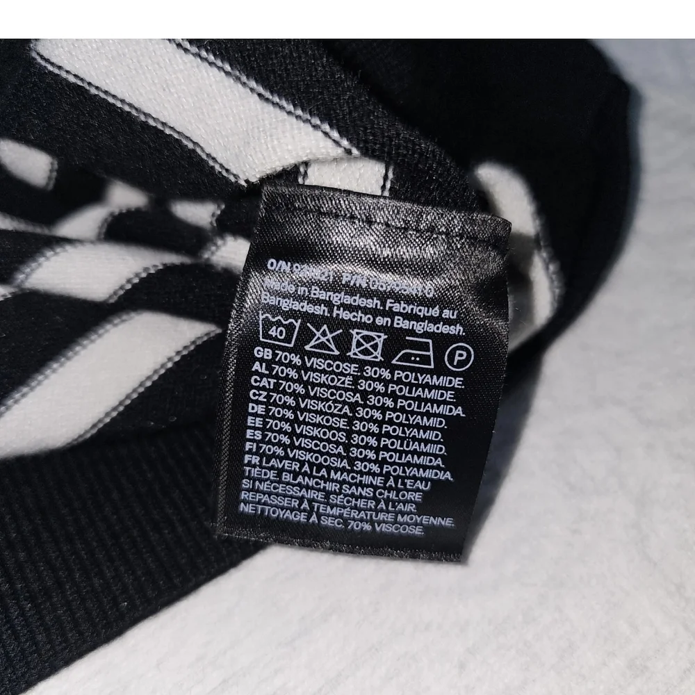 Cardigan Button Sweater Black White Stripe XL Nautical Preppy Classic Old Money - Picture 5 of 5